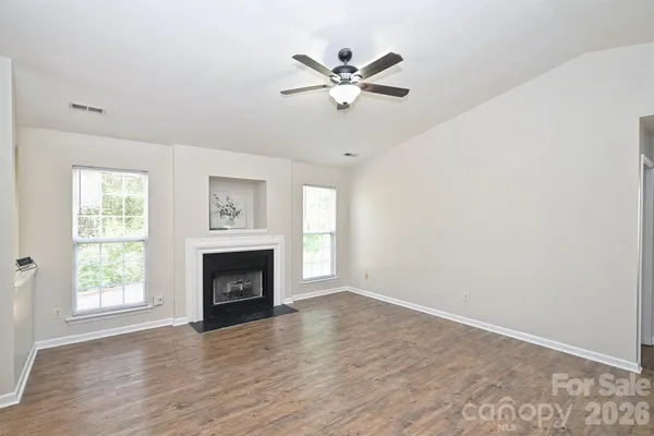 $289,900 | 1605 Royal Tree Court, Charlotte, NC 28216