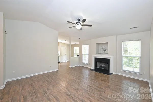 $289,900 | 1605 Royal Tree Court, Charlotte, NC 28216