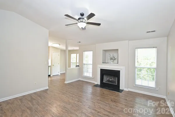 $289,900 | 1605 Royal Tree Court, Charlotte, NC 28216