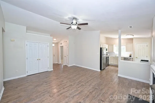 $289,900 | 1605 Royal Tree Court, Charlotte, NC 28216