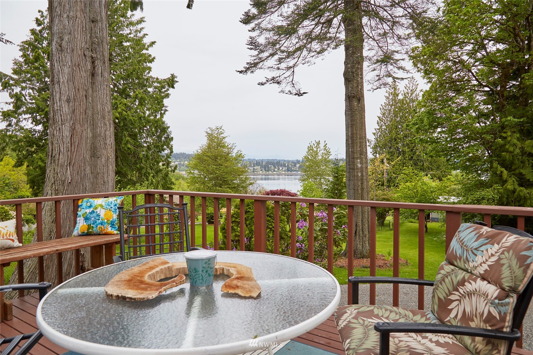1446 Dogwood Hill Road Southwest Port Orchard, WA 98366 - Photo 11 of 31 a view of a balcony with food