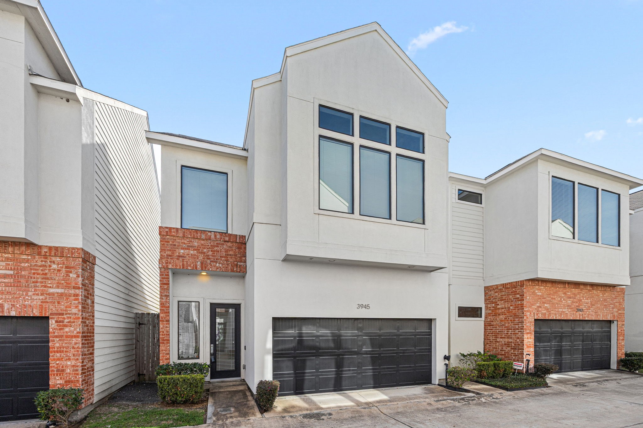 a house view with a outdoor space