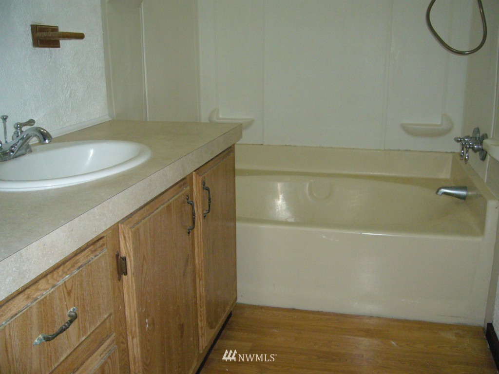 51 Rixon Road Beaver, WA 98305 - Photo 9 of 10 Gallery Image 9
