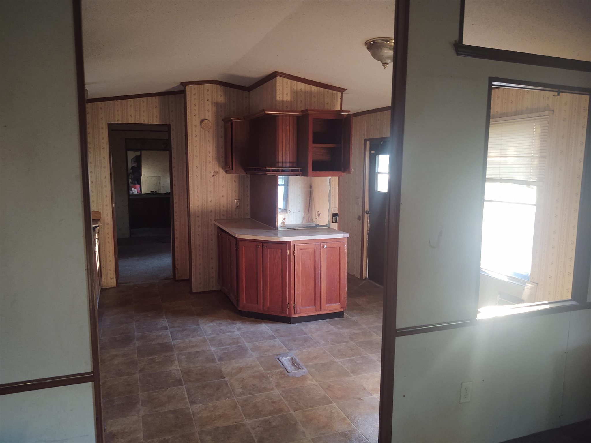 1045 Greenville Road Dry Ridge, KY 41035 - Photo 5 of 12