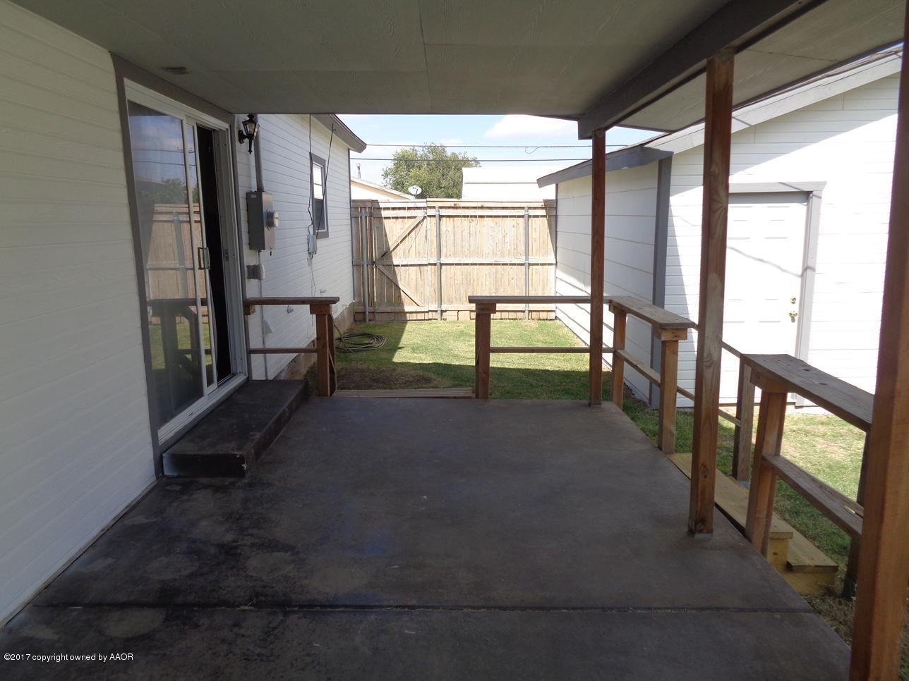 5101 Bowie Street Amarillo, TX 79110 - Photo 4 of 14 Deck