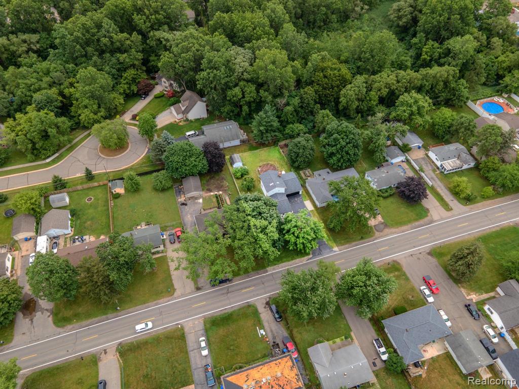 2710 Frembes Road Waterford, MI 48329 - Photo 57 of 61 Gallery Image 57