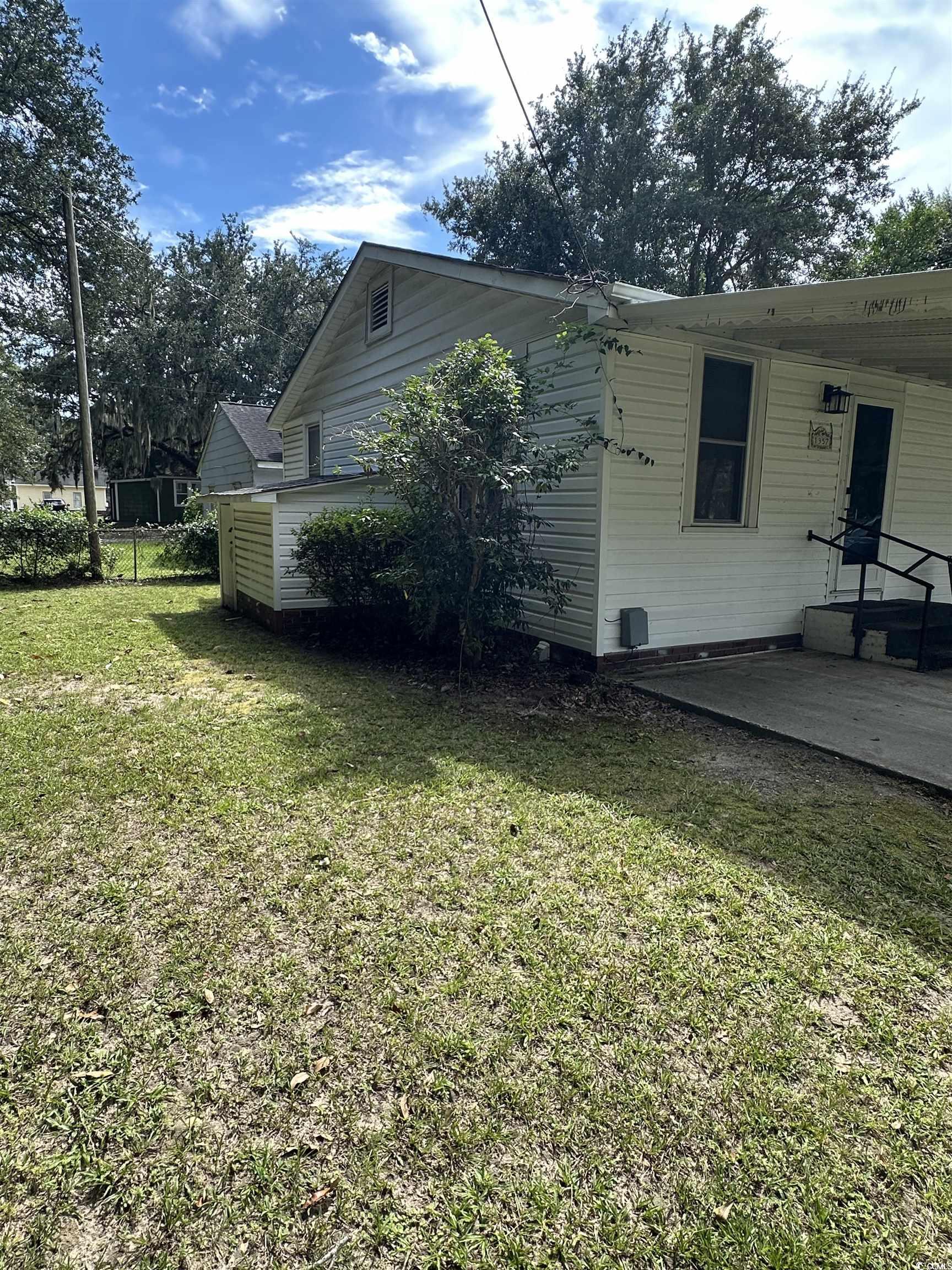 1357 Moss Street Georgetown, SC 29440 - Photo 3 of 13 View of property exterior
