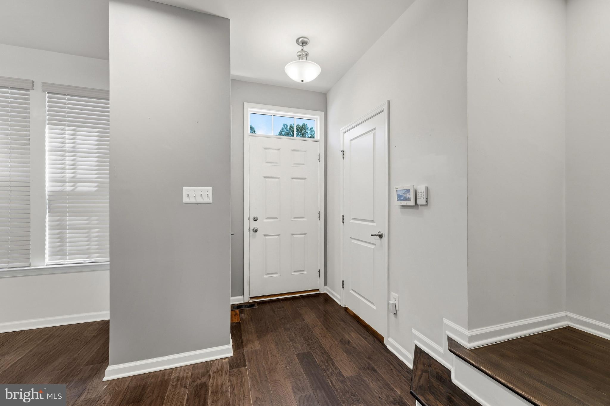 2720 Fredericksburg Road Hanover, MD 21076 - Photo 6 of 45 Foyer