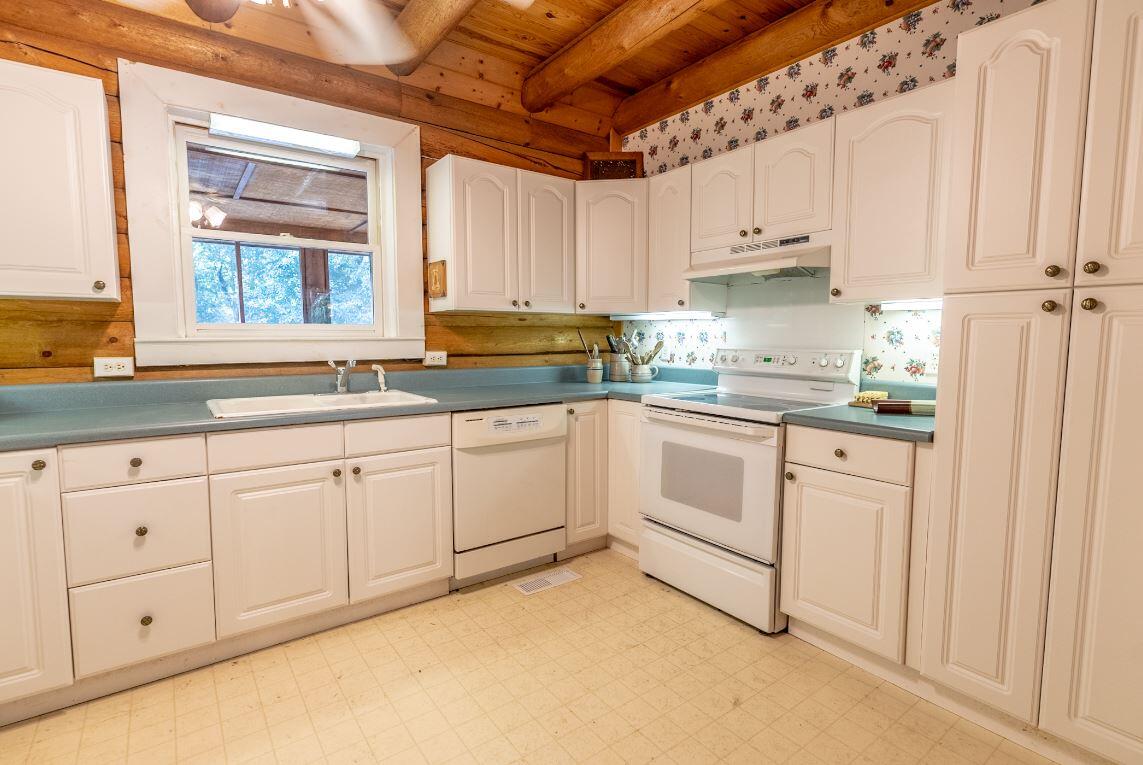 878 Wood Station Road Rock Spring, GA 30739 - Photo 14 of 67 26