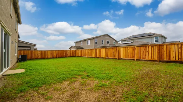 $587,950 | 1708 London Way, Plumas Lake, CA 95961