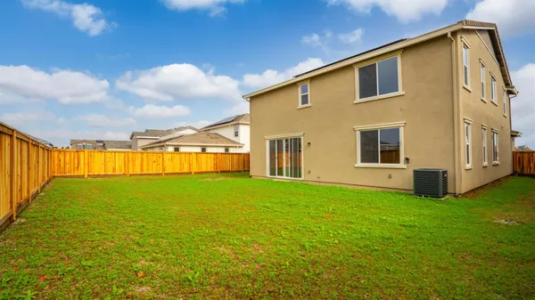 $587,950 | 1708 London Way, Plumas Lake, CA 95961