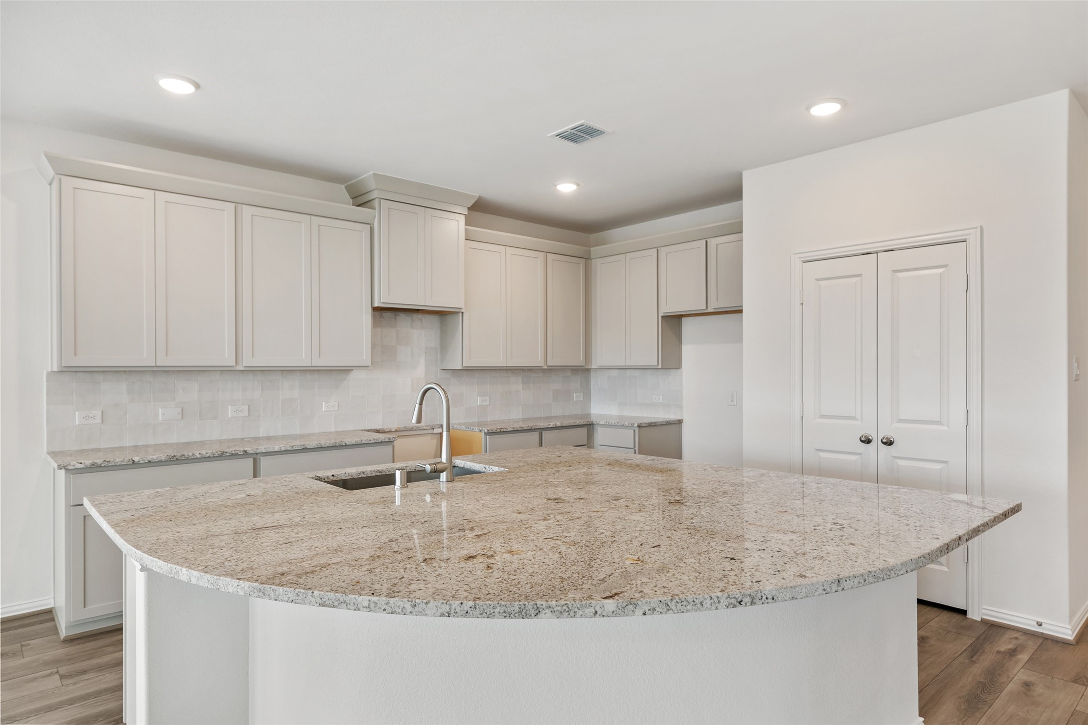 21119 Sunlight Grv Drive Rosharon, TX 77583 - Photo 11 of 33