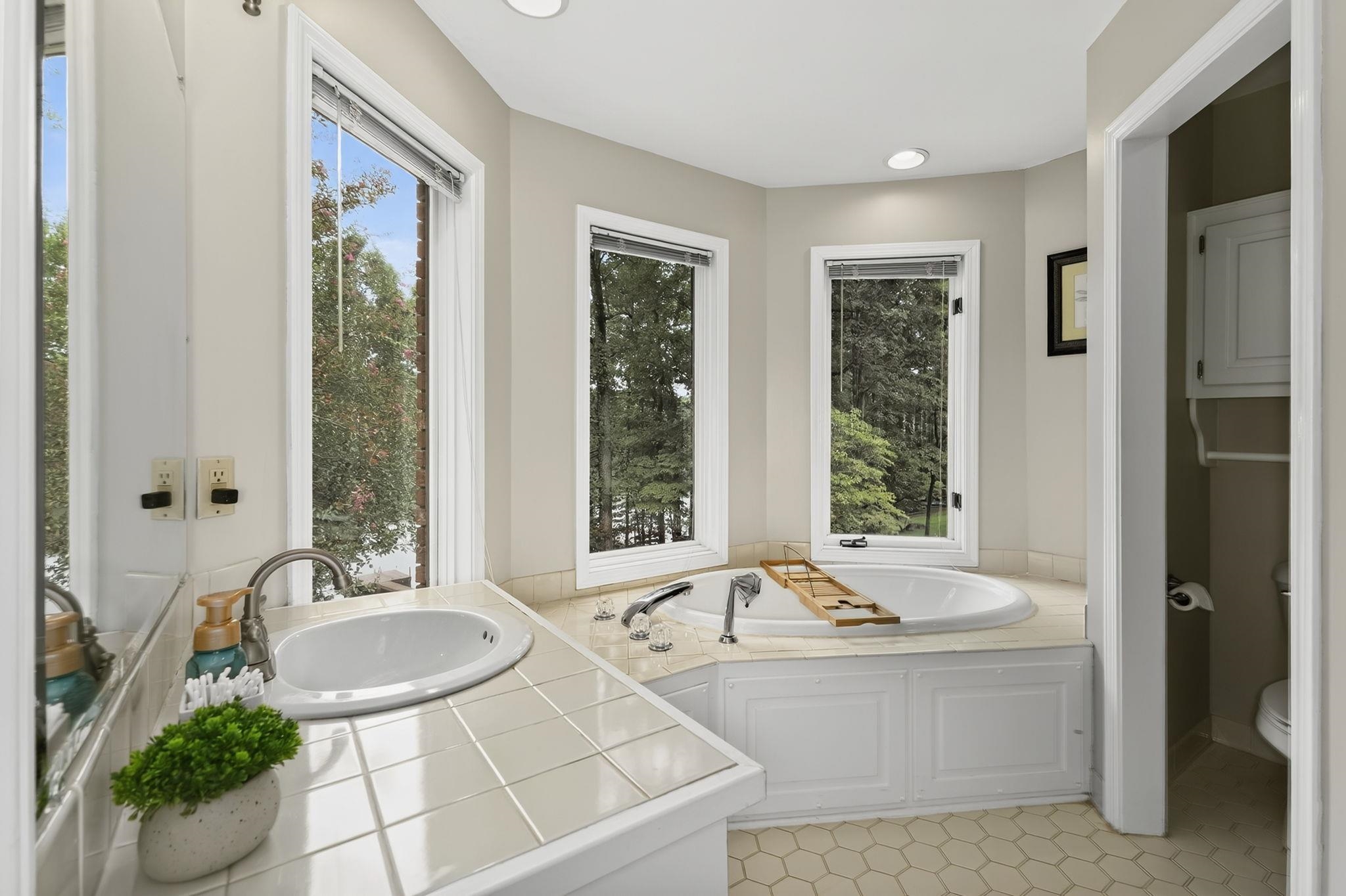 155 Waterford Drive Inman, SC 29349 - Photo 17 of 37