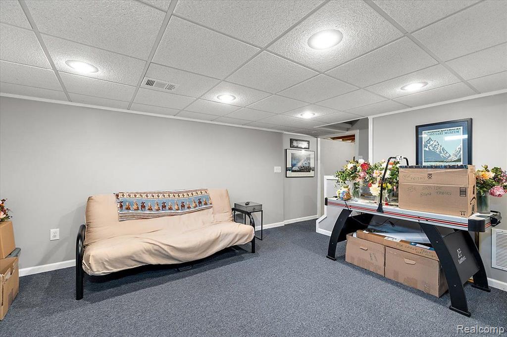 8320 Allen Road Clarkston, MI 48348 - Photo 43 of 69