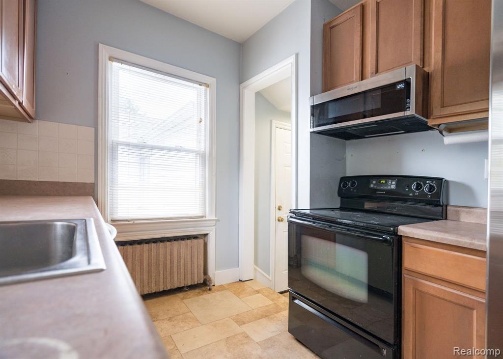 25712 Seeley Road Novi, MI 48375 - Photo 12 of 33