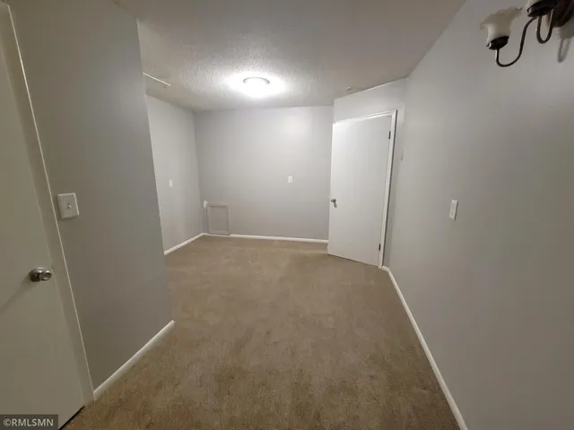 $1,700 | 1431 Jefferson Street Northeast, Unit 4, Minneapolis, MN 55413