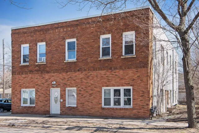 $1,700 | 1431 Jefferson Street Northeast, Unit 4, Minneapolis, MN 55413