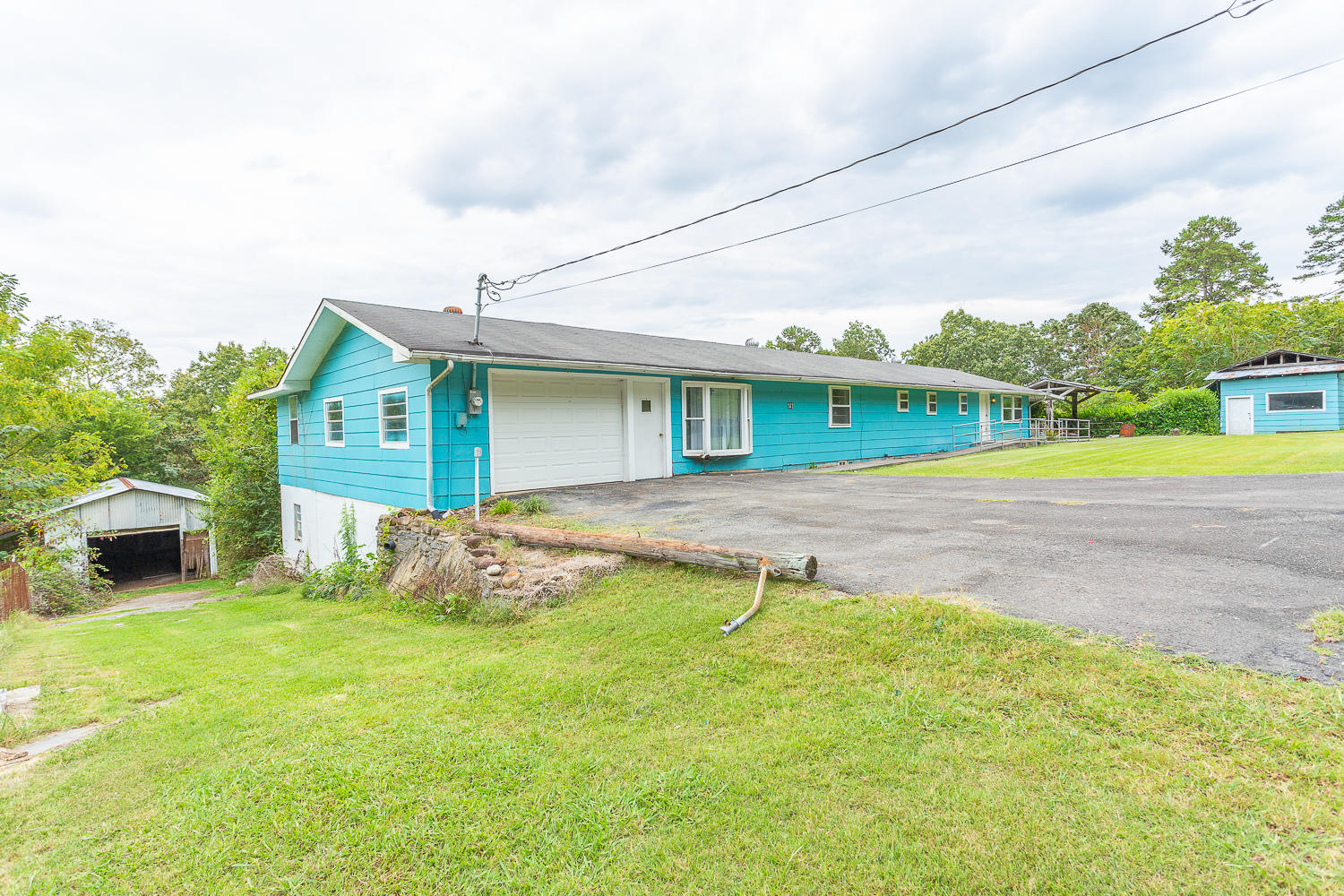 141 Hilltop Road Ringgold, GA 30736 - Photo 13 of 43 141 Hilltop HD -57