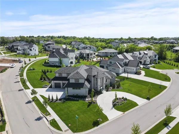 $2,245,000 | 11201 West 169th Street, Overland Park, KS 66221