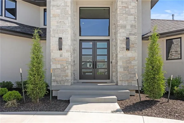 $2,245,000 | 11201 West 169th Street, Overland Park, KS 66221