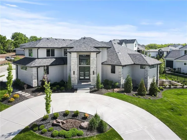 $2,245,000 | 11201 West 169th Street, Overland Park, KS 66221