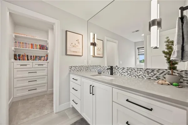 $2,245,000 | 11201 West 169th Street, Overland Park, KS 66221
