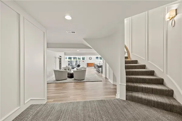 $2,245,000 | 11201 West 169th Street, Overland Park, KS 66221