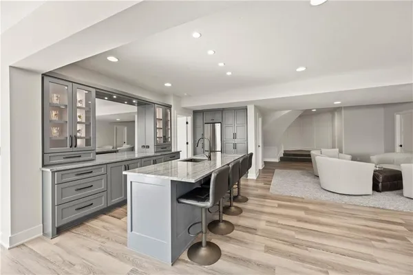 $2,245,000 | 11201 West 169th Street, Overland Park, KS 66221