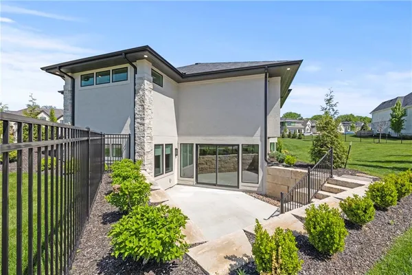 $2,245,000 | 11201 West 169th Street, Overland Park, KS 66221