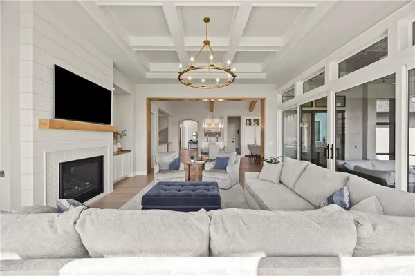 $2,245,000 | 11201 West 169th Street, Overland Park, KS 66221