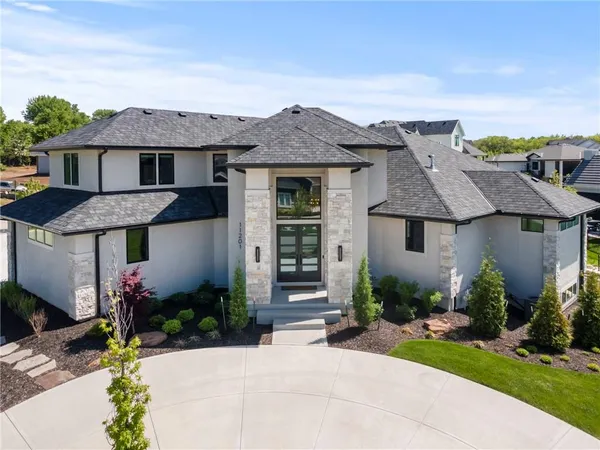 $2,245,000 | 11201 West 169th Street, Overland Park, KS 66221
