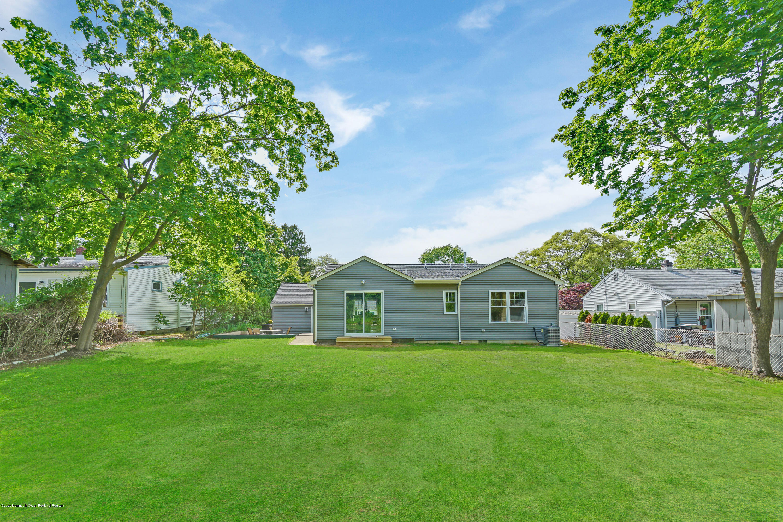 595 Hopping Road Belford, NJ 07718 - Photo 17 of 36 039_dsc04494-dsc04498_