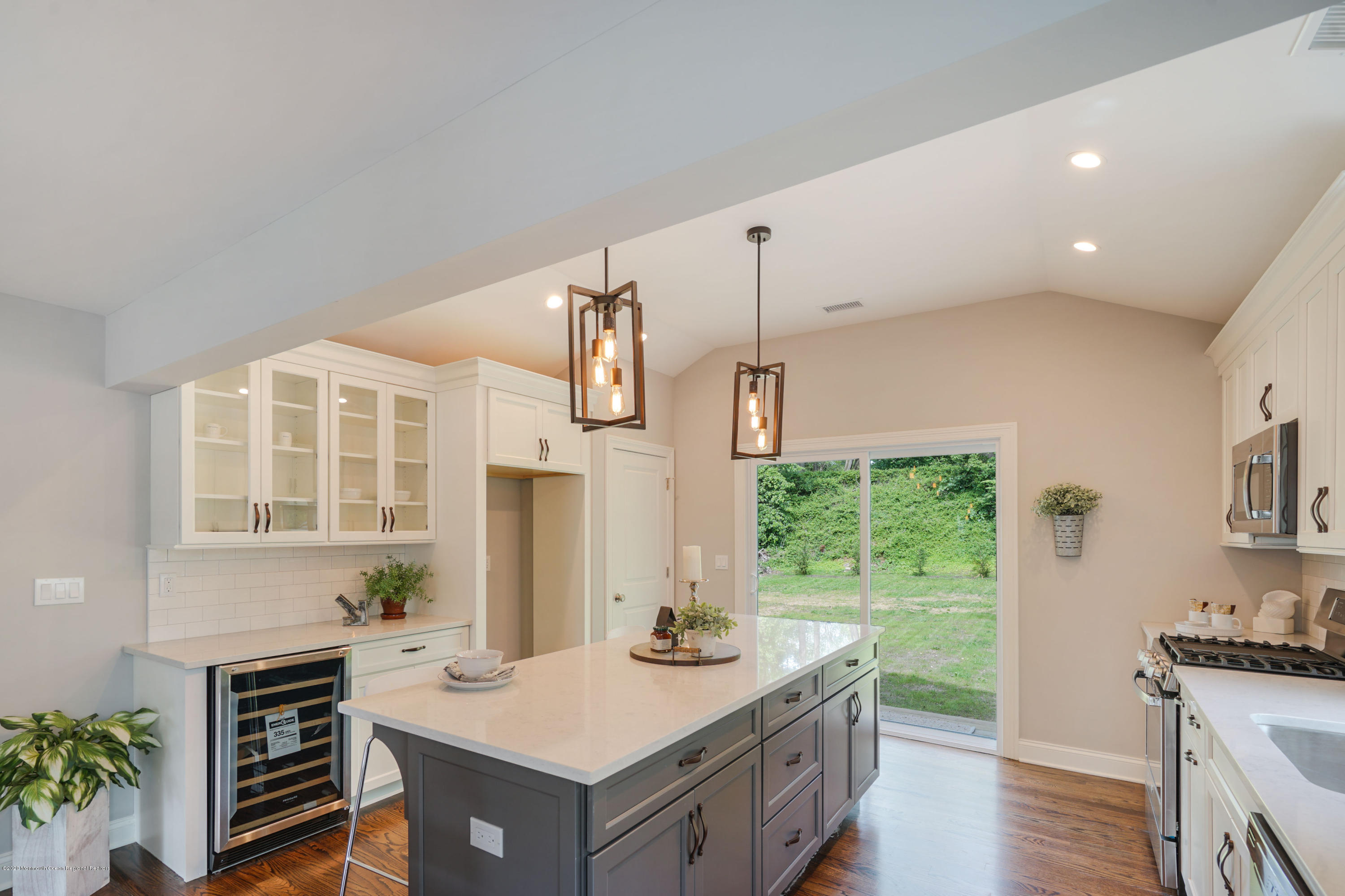 595 Hopping Road Belford, NJ 07718 - Photo 28 of 36 015_dsc04561