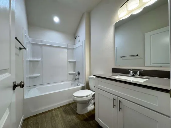 $1,950 | 417 West Dulin Street, Unit 417, Sherman, TX 75090