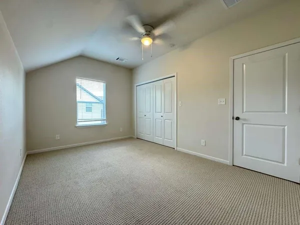 $1,950 | 417 West Dulin Street, Unit 417, Sherman, TX 75090