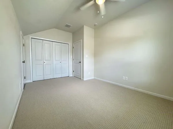 $1,950 | 417 West Dulin Street, Unit 417, Sherman, TX 75090