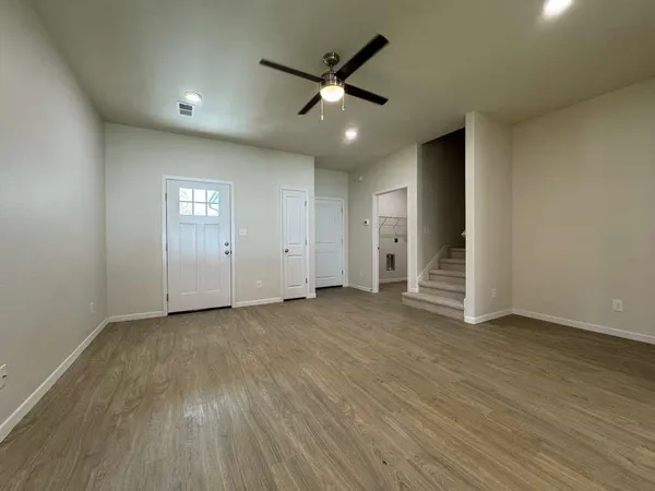 $1,950 | 417 West Dulin Street, Unit 417, Sherman, TX 75090