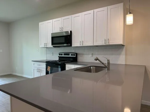 $1,950 | 417 West Dulin Street, Unit 417, Sherman, TX 75090