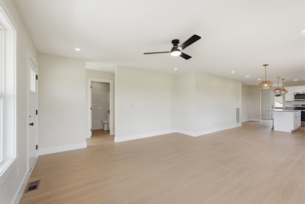 892 Old Cookeville Road Sparta, TN 38583 - Photo 8 of 27