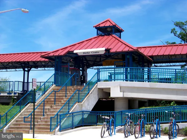 $2,800 | 6054 Old Landing Way, Unit 38, Burke, VA 22015