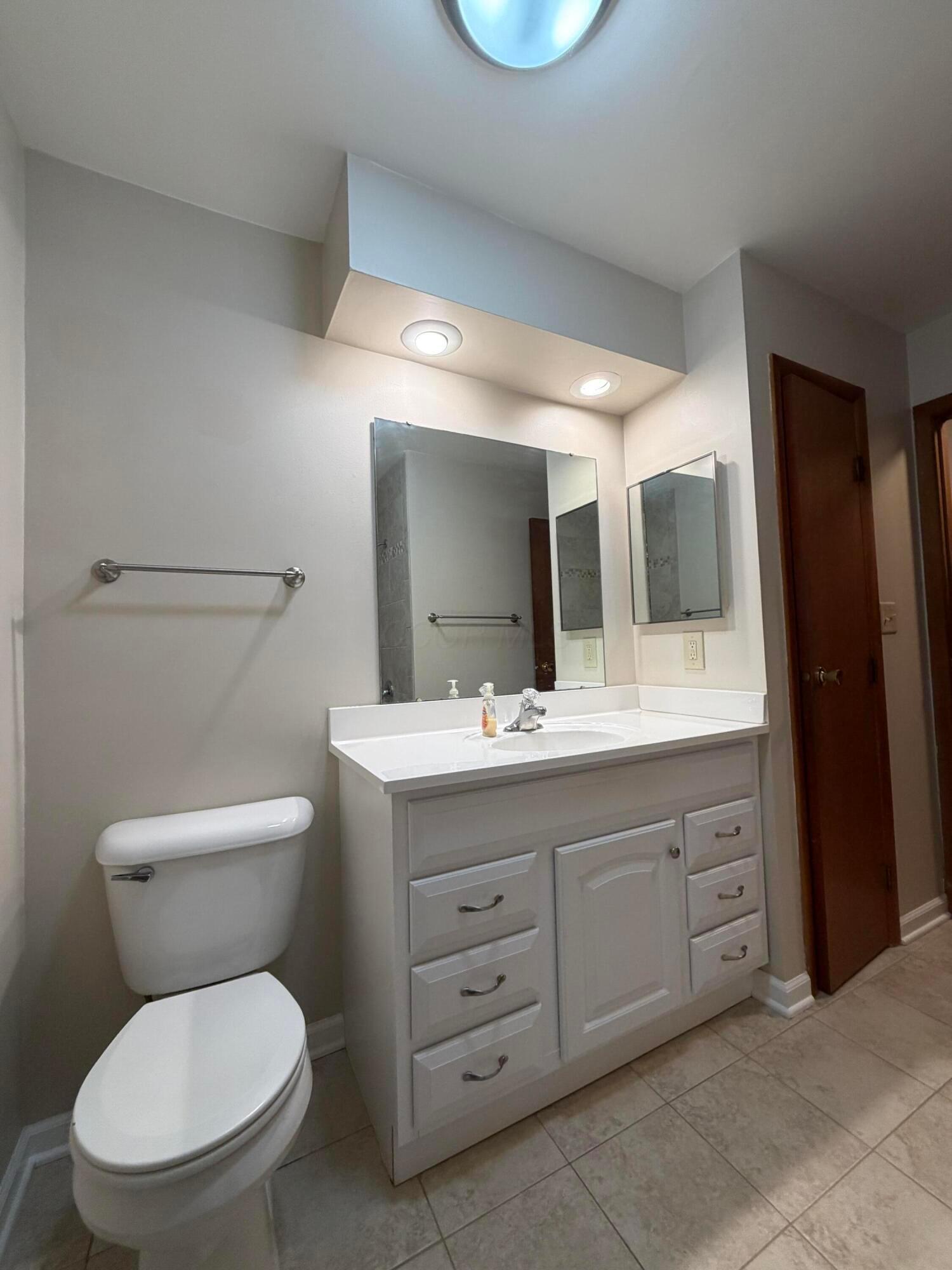 4979 Godown Road, Unit 4979 Columbus, OH 43220 - Photo 13 of 20 Full updated Bath