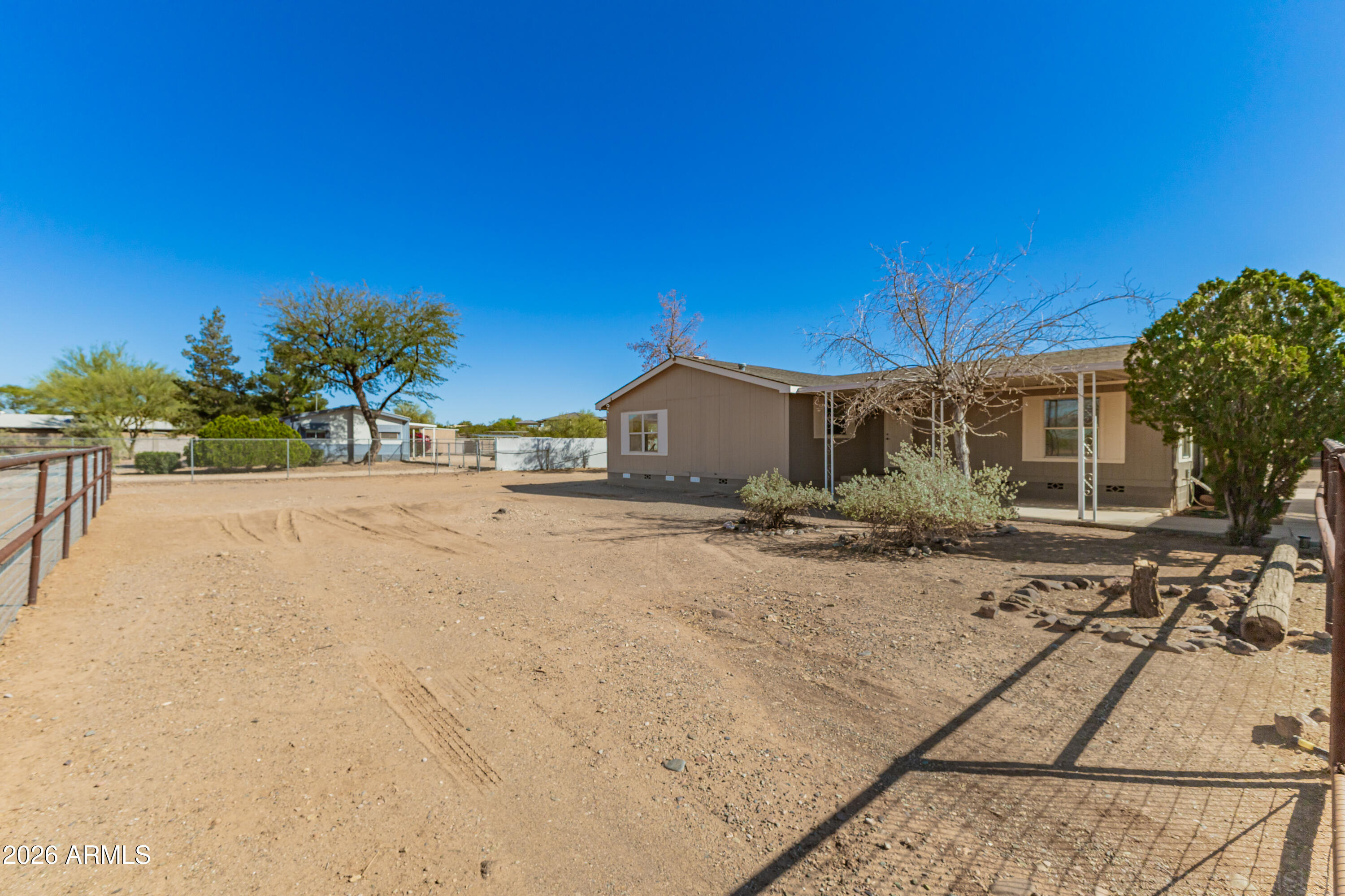 1837 West Irvine Road Phoenix, AZ 85086 - Photo 40 of 45 Front Yard