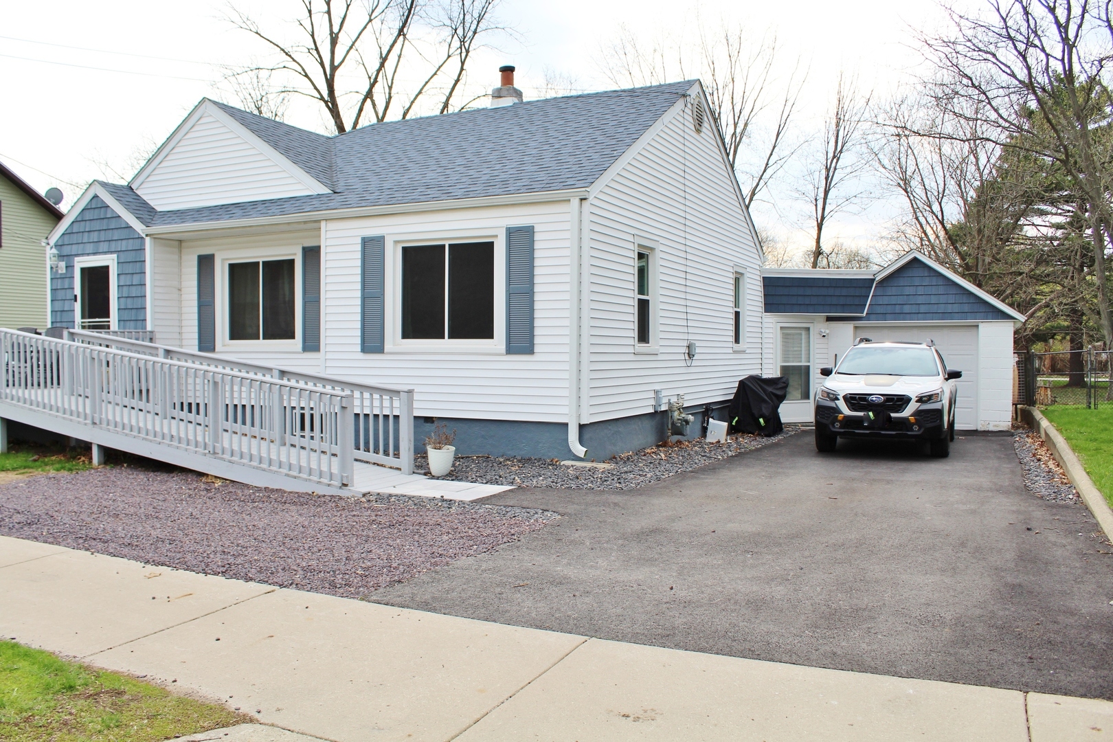 129 South Main Street Seneca, IL 61360 - Photo 1 of 29