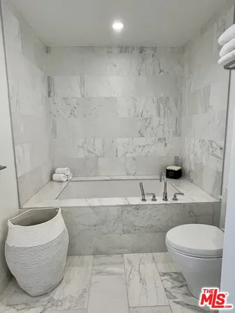 $6,500 | 1705 Ocean, Unit 412, Santa Monica, CA 90401