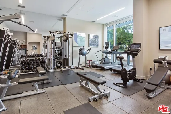 $6,500 | 1705 Ocean, Unit 412, Santa Monica, CA 90401