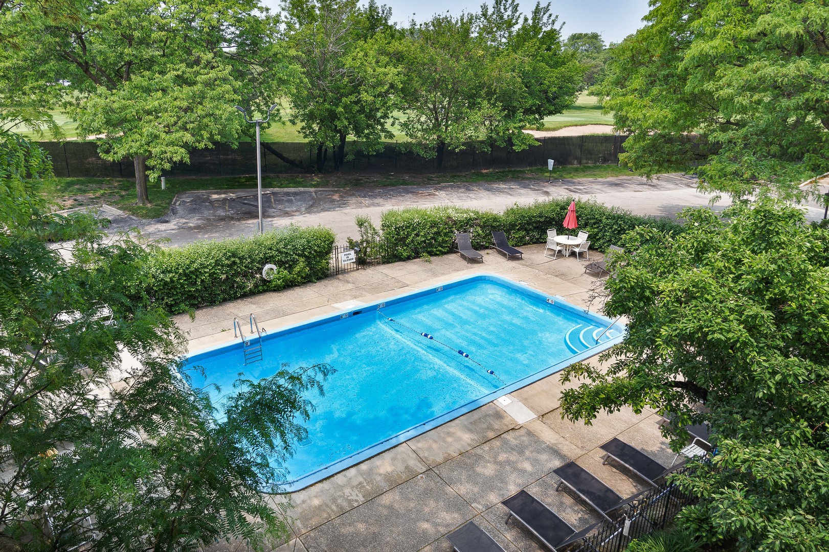 9242 Gross Point Road, Unit 307 Skokie, IL 60077 - Photo 5 of 8 Gallery Image 5