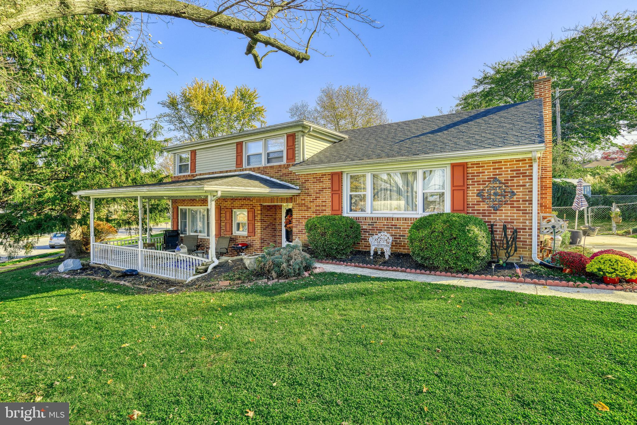 2520 Raleigh Drive York, PA 17402 - Photo 2 of 41 Gallery Image 2