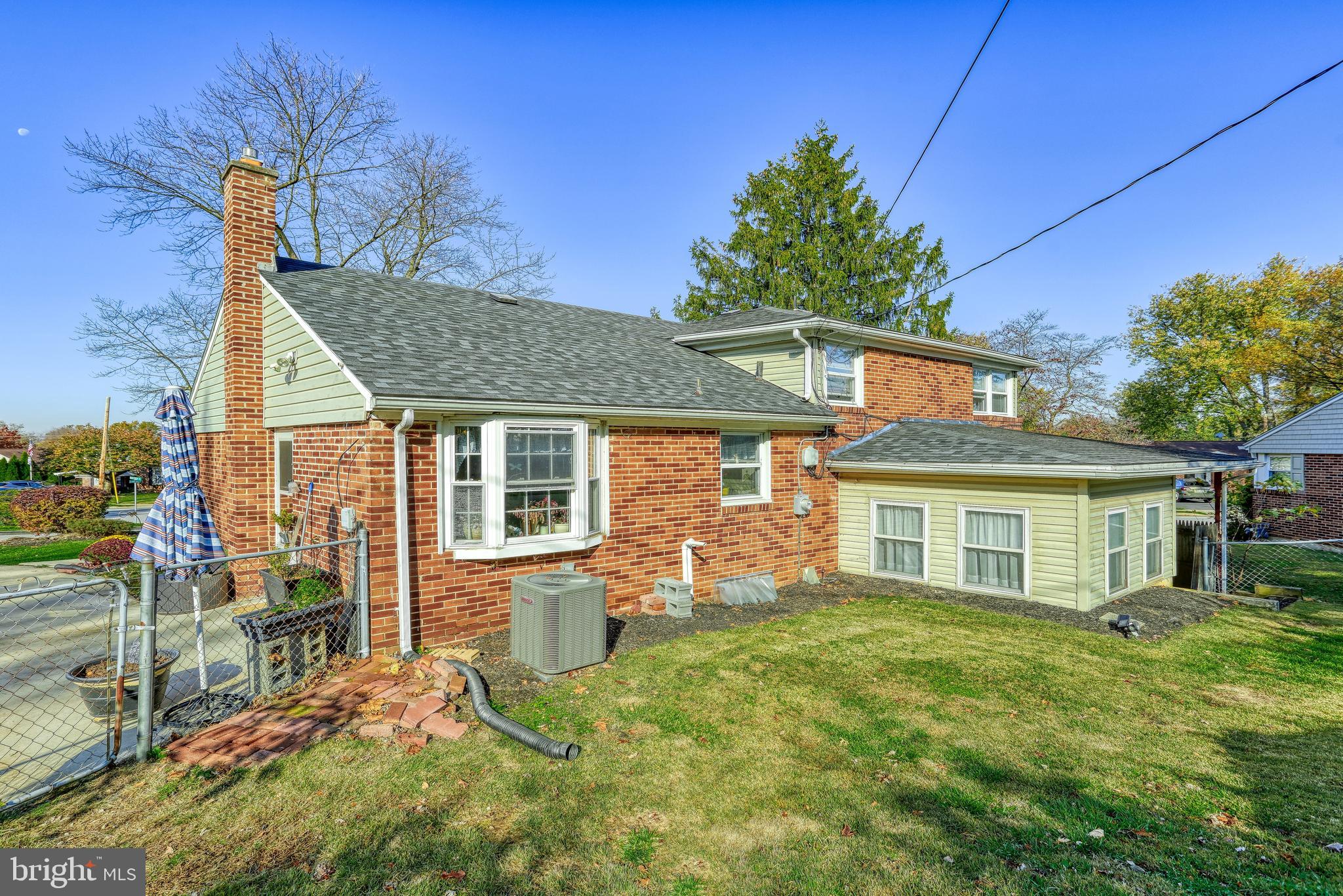 2520 Raleigh Drive York, PA 17402 - Photo 7 of 41 Gallery Image 7