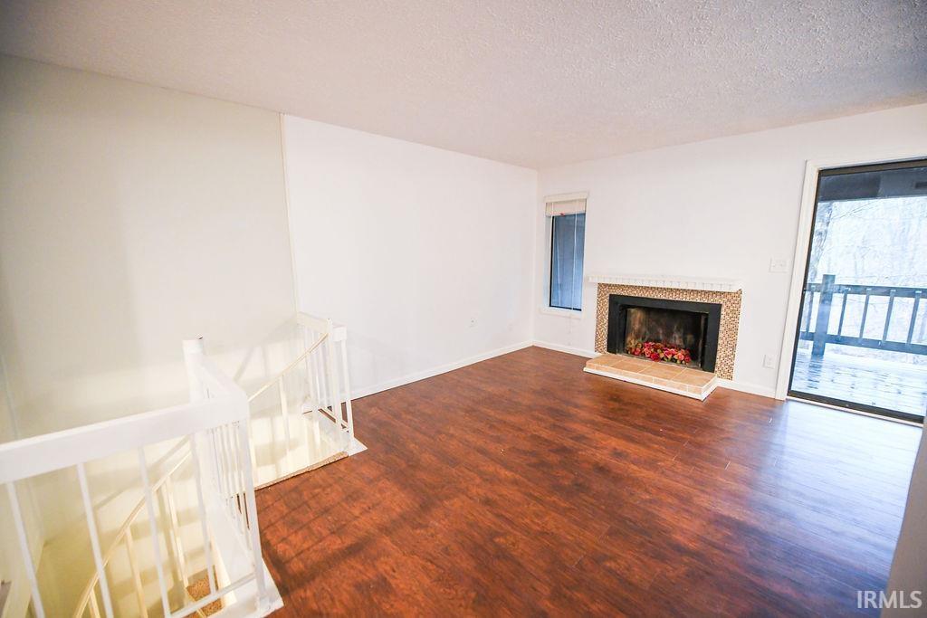 9024 South Pointe Ridge Lane Bloomington, IN 47401 - Photo 4 of 24