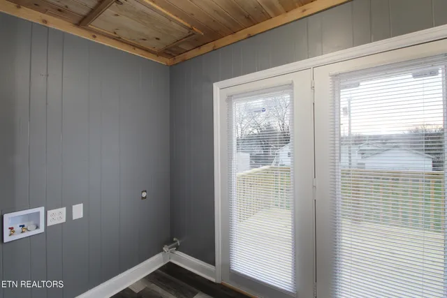 $244,900 | 310 Cedar Avenue, Knoxville, TN 37917